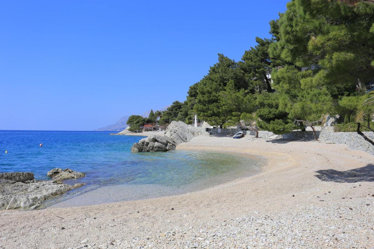 Apartments With A Parking Space Brela, Makarska - 11687 Εξωτερικό φωτογραφία