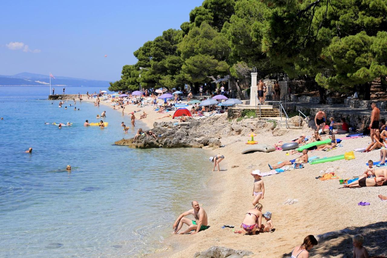 Apartments With A Parking Space Brela, Makarska - 11687 Εξωτερικό φωτογραφία