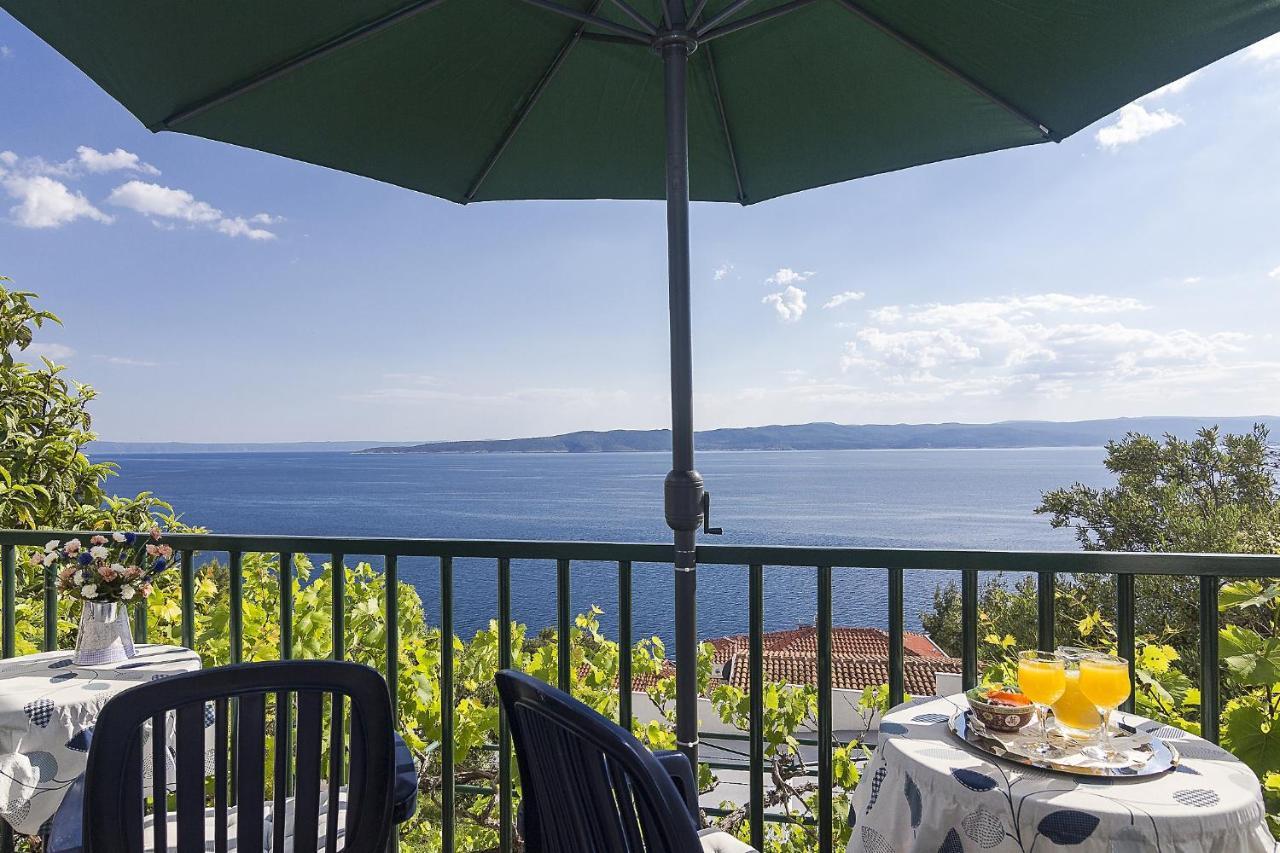 Apartments With A Parking Space Brela, Makarska - 11687 Εξωτερικό φωτογραφία