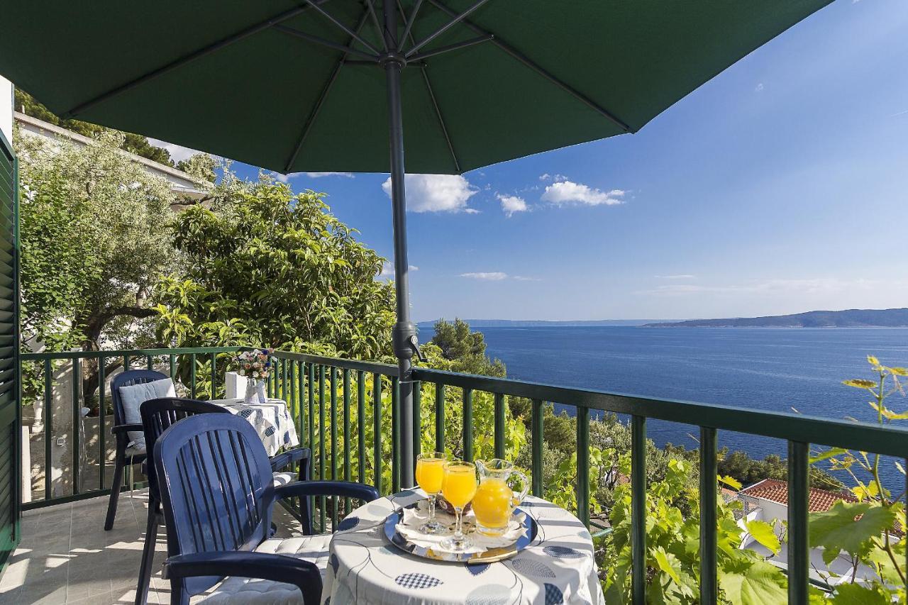 Apartments With A Parking Space Brela, Makarska - 11687 Εξωτερικό φωτογραφία