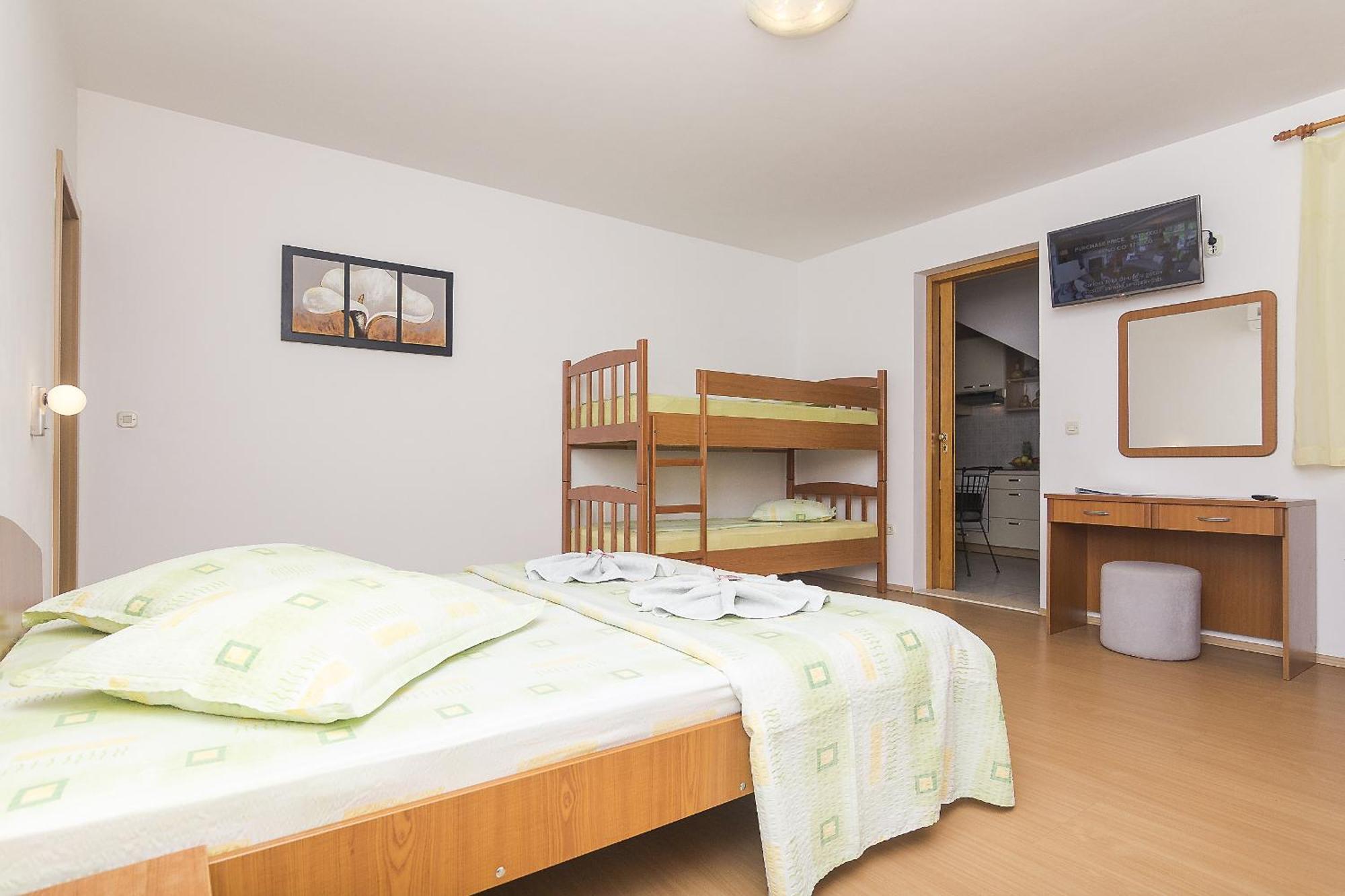 Apartments With A Parking Space Brela, Makarska - 11687 Δωμάτιο φωτογραφία